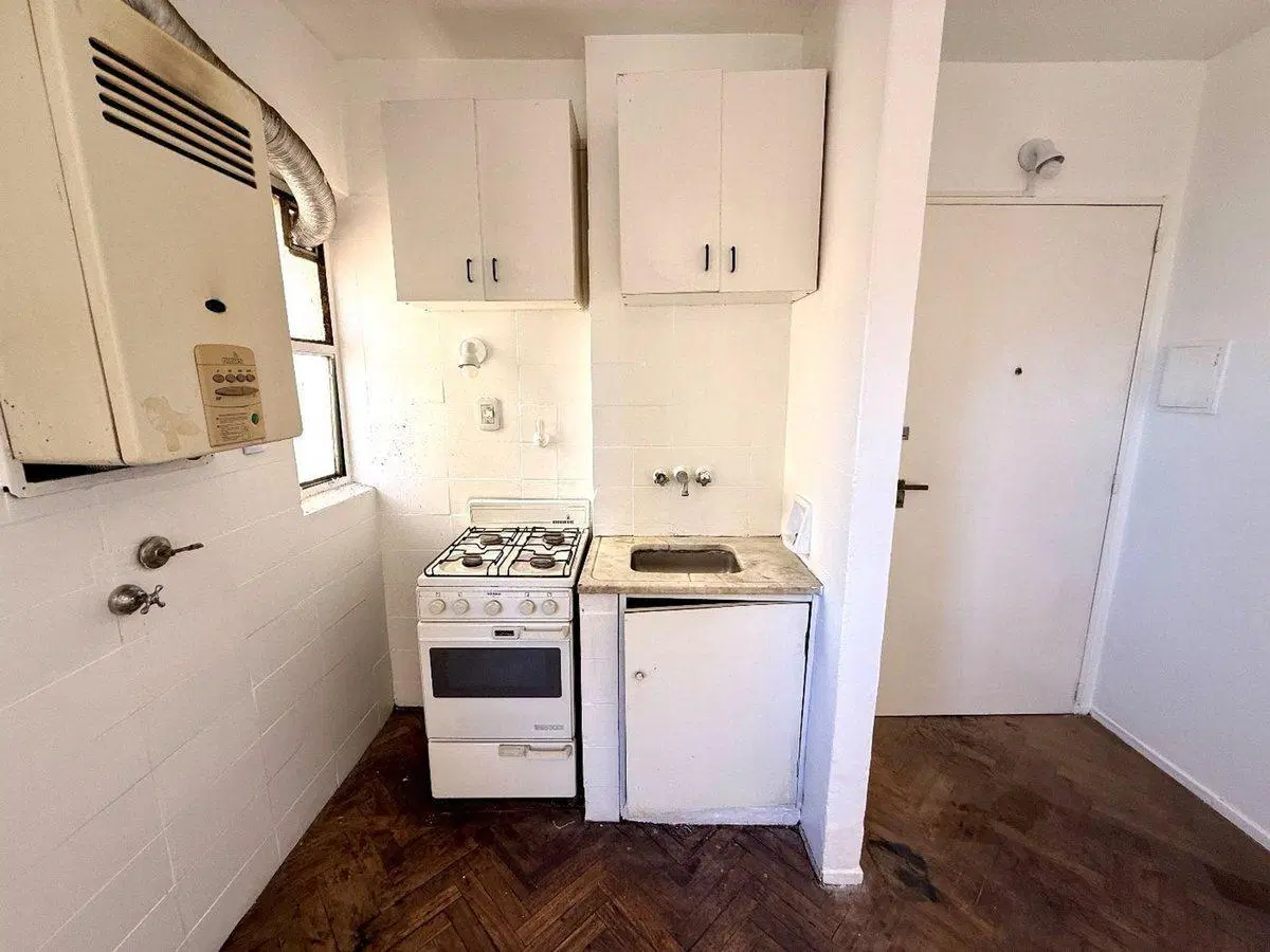 Departamento Monoambiente VENTA Balvaner Piso ALTO 8