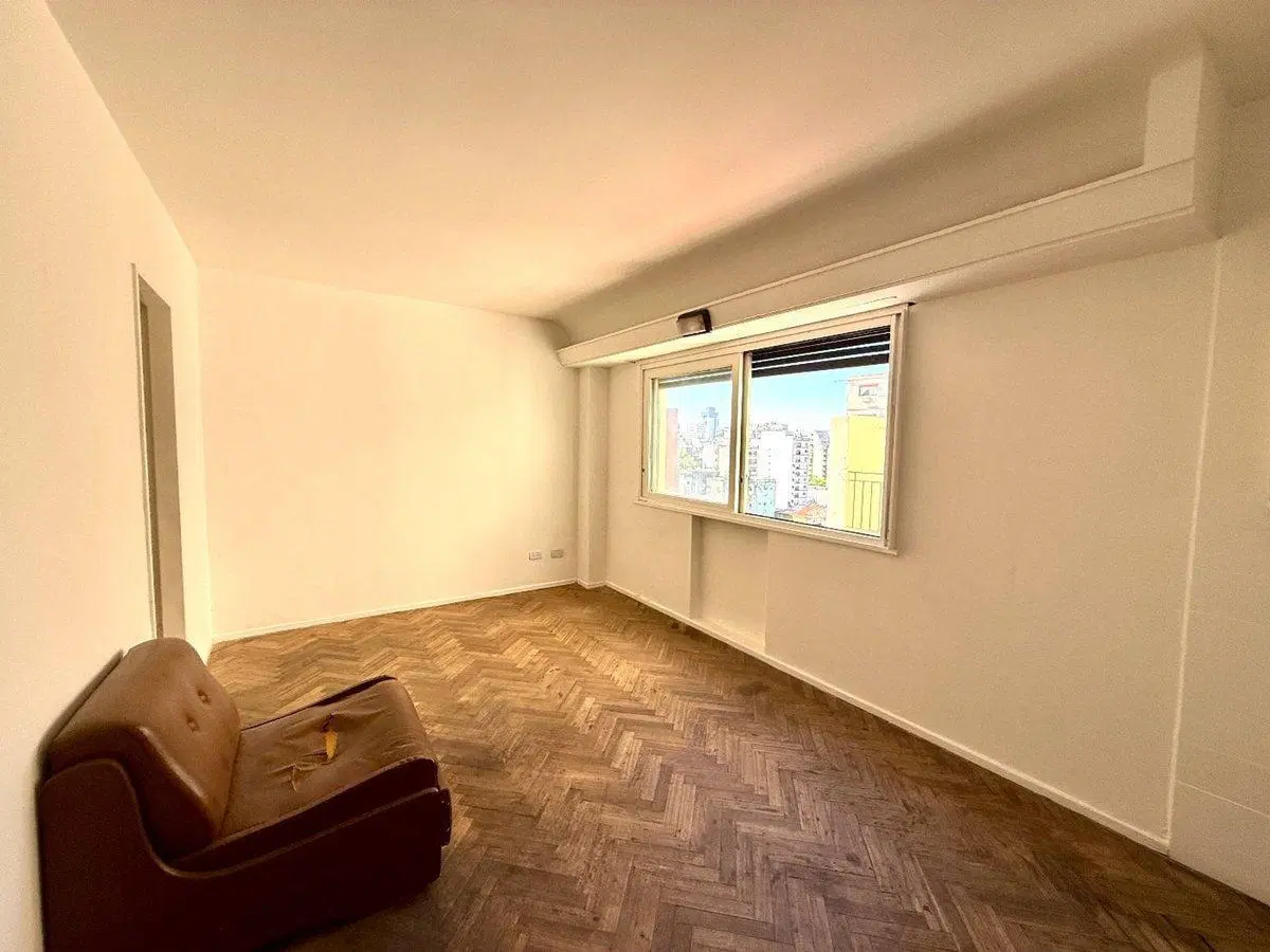 Departamento Monoambiente VENTA Balvaner Piso ALTO 2