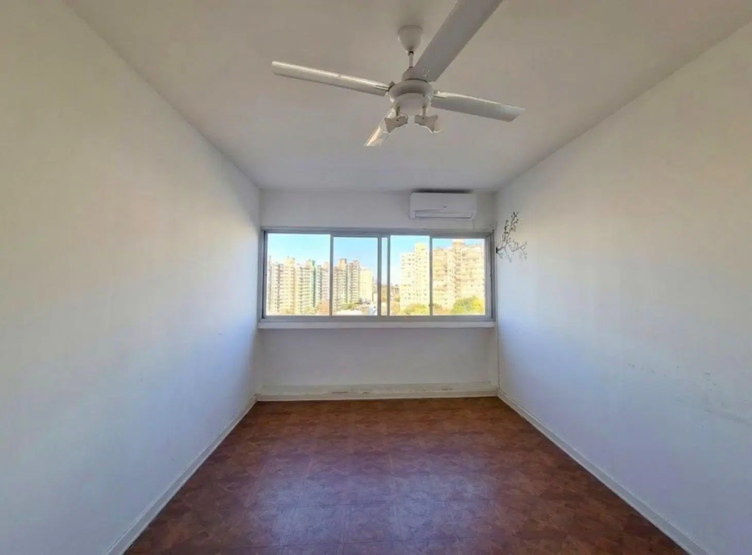 DEPARTAMENTO EN VENTA VILLA LUGANO 3AMB fte plaza 3