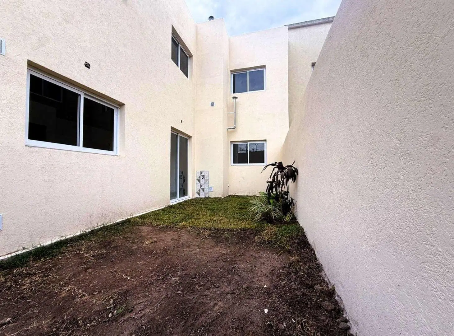 VENTA DE DEPTO 3 AMB A ESTRENAR CON JARDÍN 4
