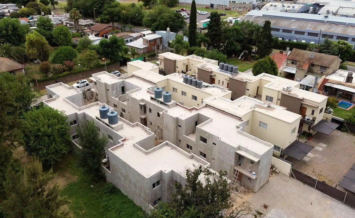 VENTA DE DEPTO 3 AMB A ESTRENAR CON JARDÍN 2