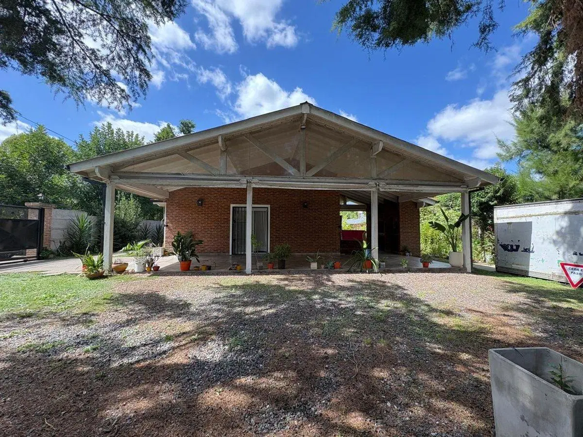 VENTA CASA 4 AMBIENTES LA BOTA BENAVIDEZ- PILETA 8