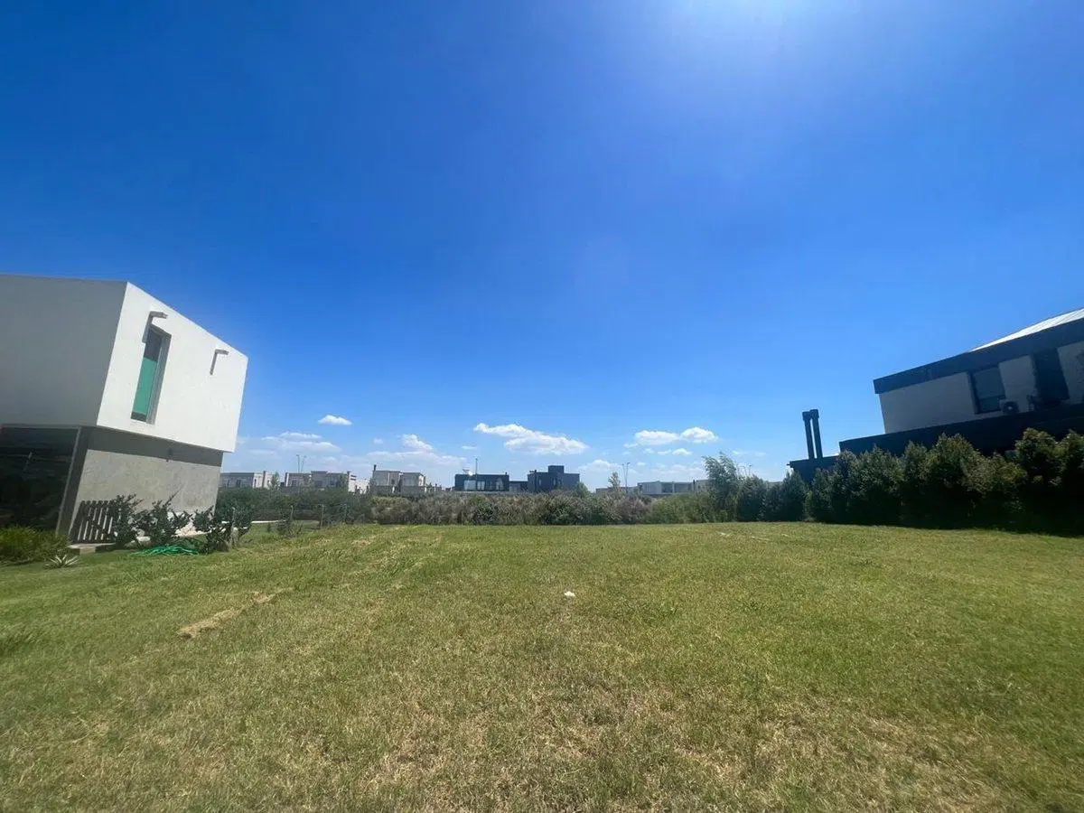 VENTA LOTE BARRIO MARINAS - PUERTOS DEL LAGO 8