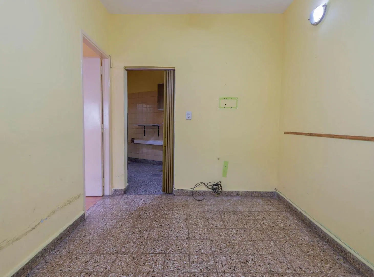 PH al frente - 4 ambientes con 2 patios y 2 baños 2