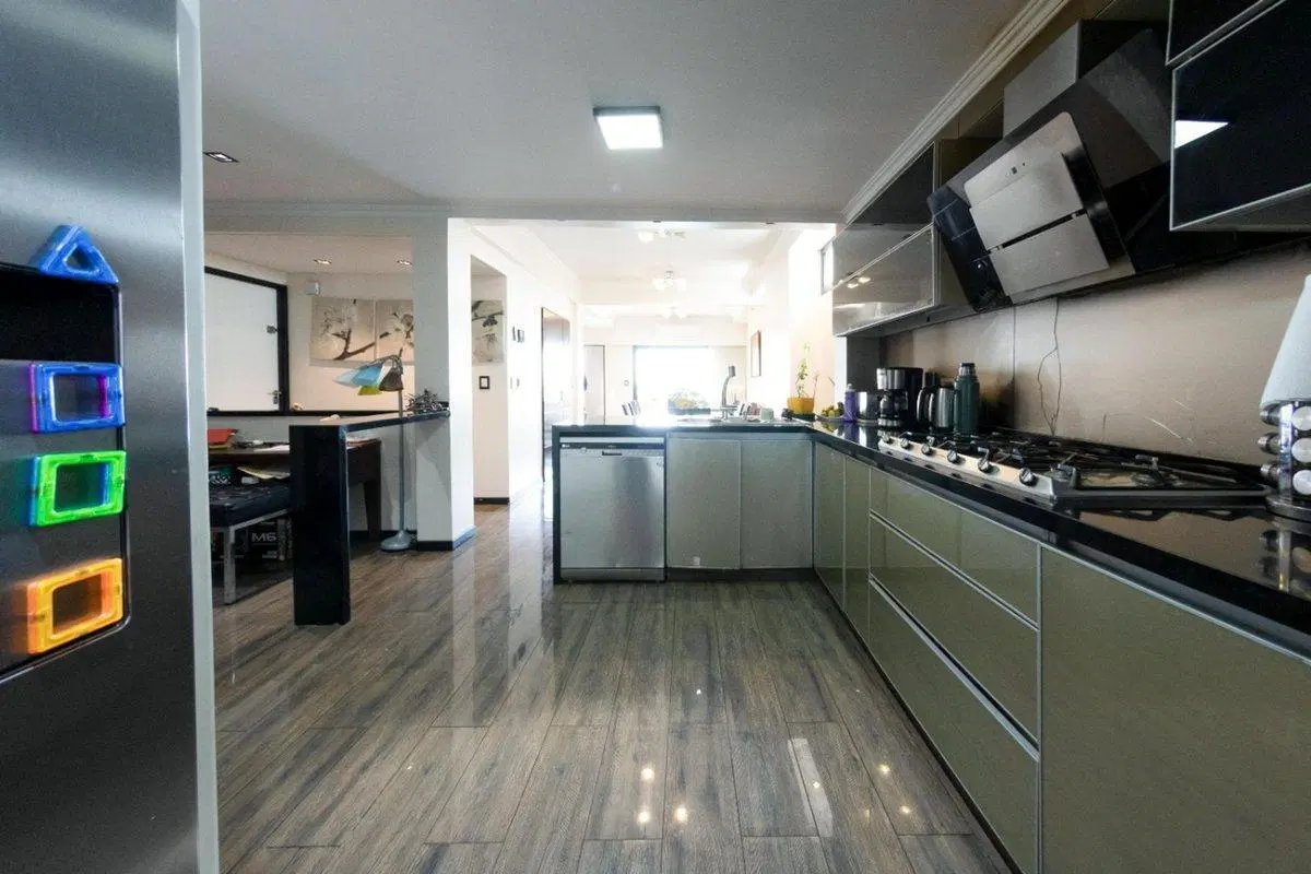 Venta departamento 5 ambientes San Martín PERMUTA 2