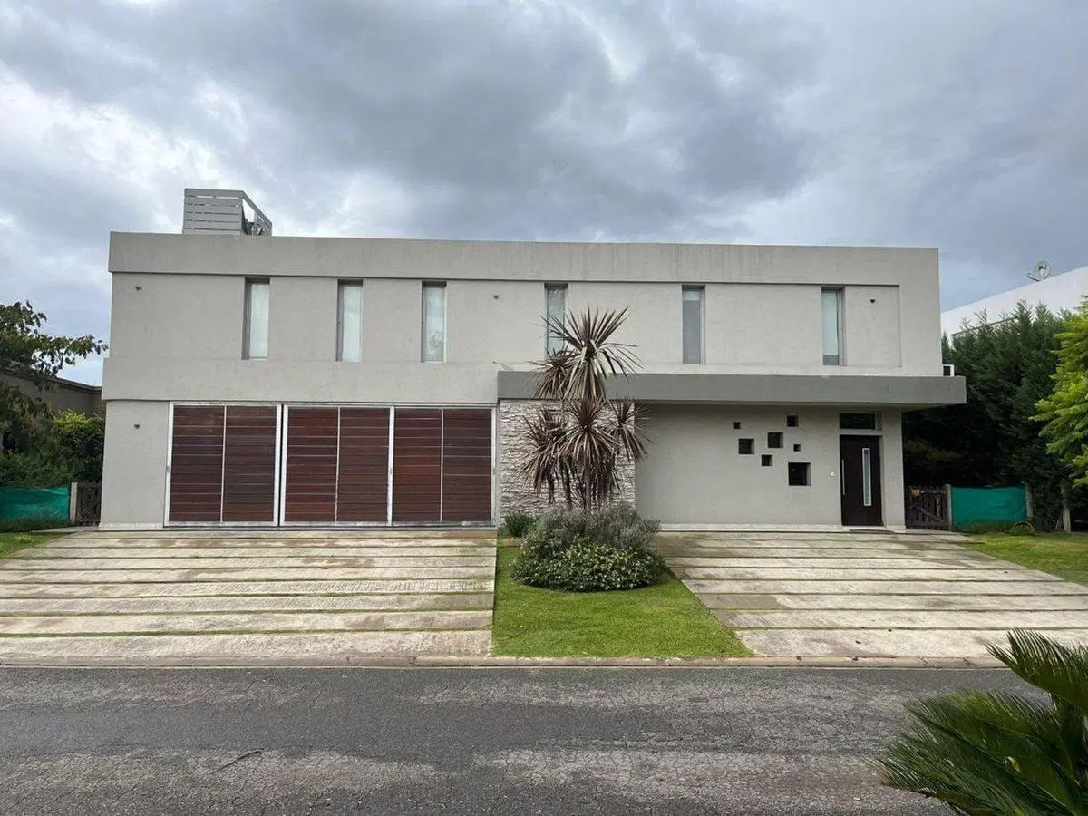 VENTA CASA EN WESTON, 5 DORMITORIOS 2