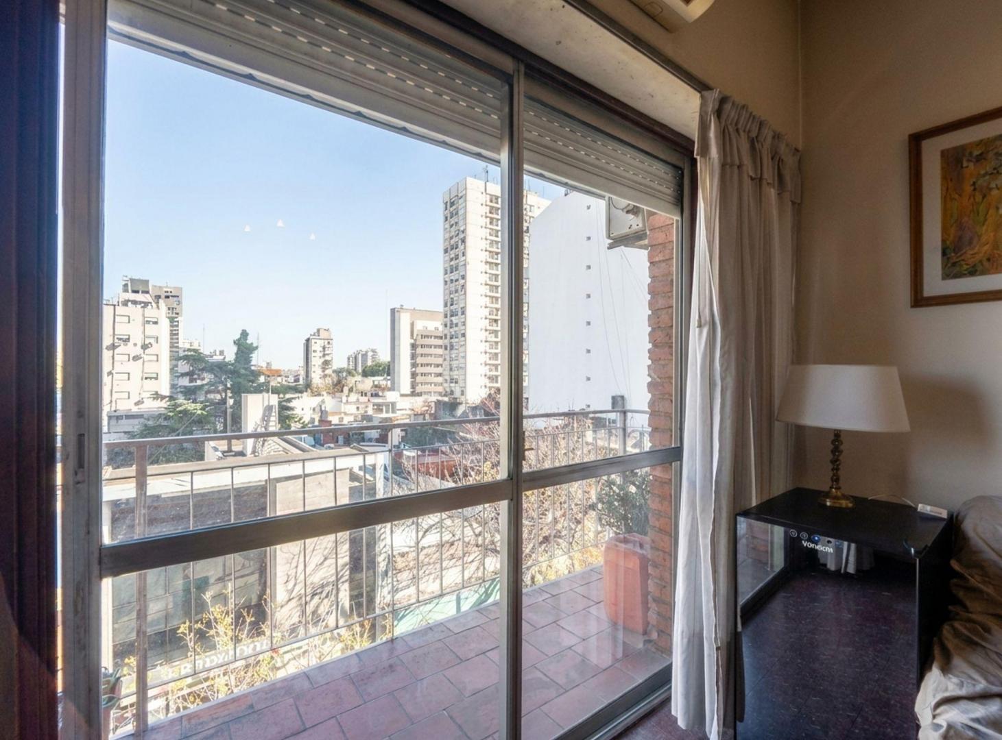 Foto de DEPARTAMENTO EN VENTA 3 AMBIENTES + BALCON EN CABA, imagen 2