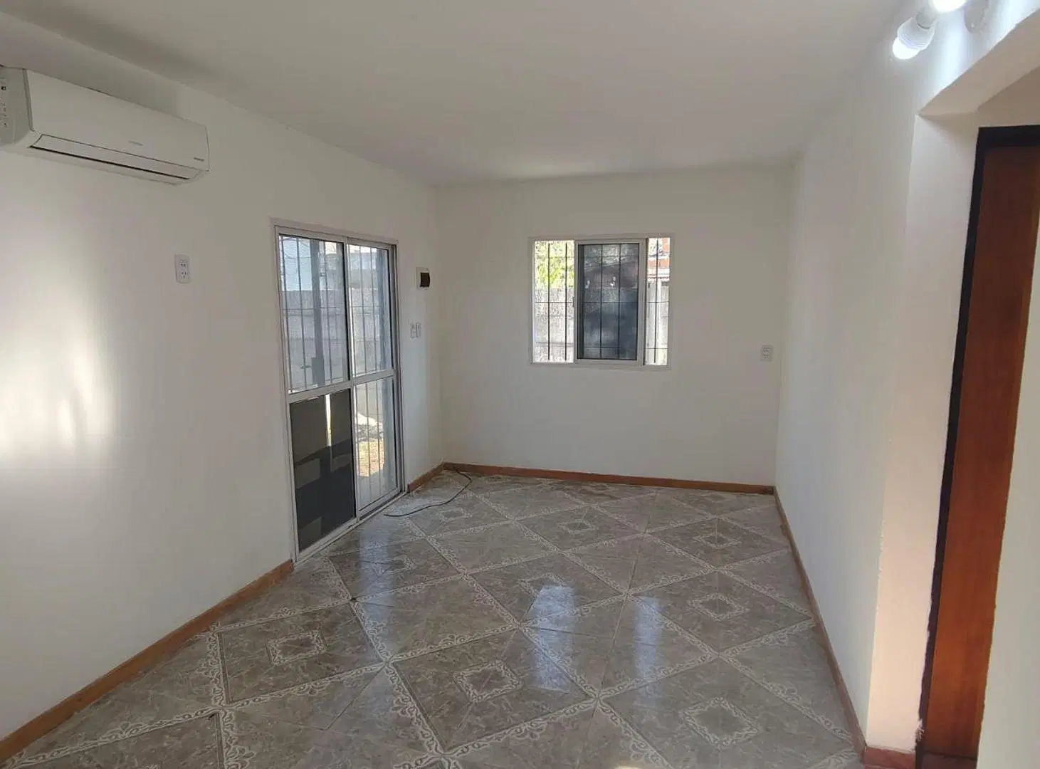 Alquiler Casa 2 Ambientes Jardín y Cochera Pilar 2