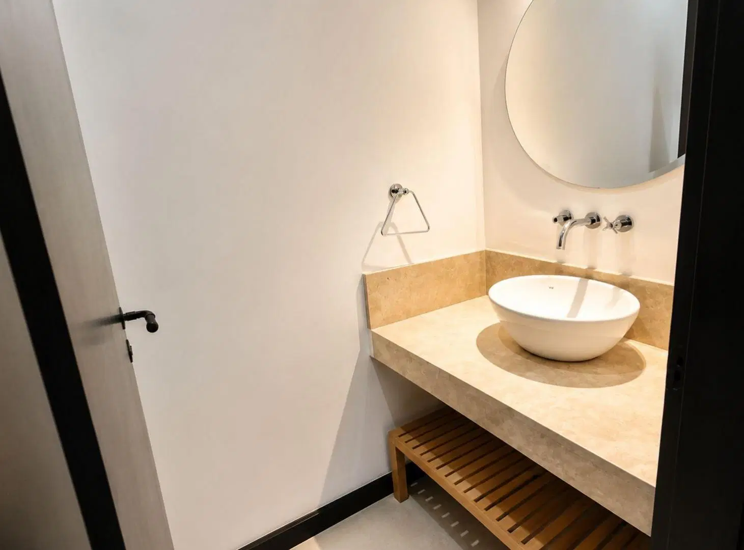 CASA CON PILETA DE 4 AMB EN SAN MATÍAS - ÁREA 3 5