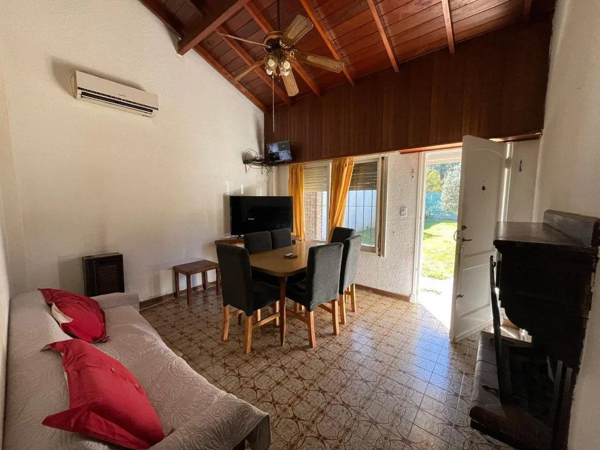 VENTA CASA 3 AMB S/LOTE 866 MTS. EN ING. MASCHWITZ 8