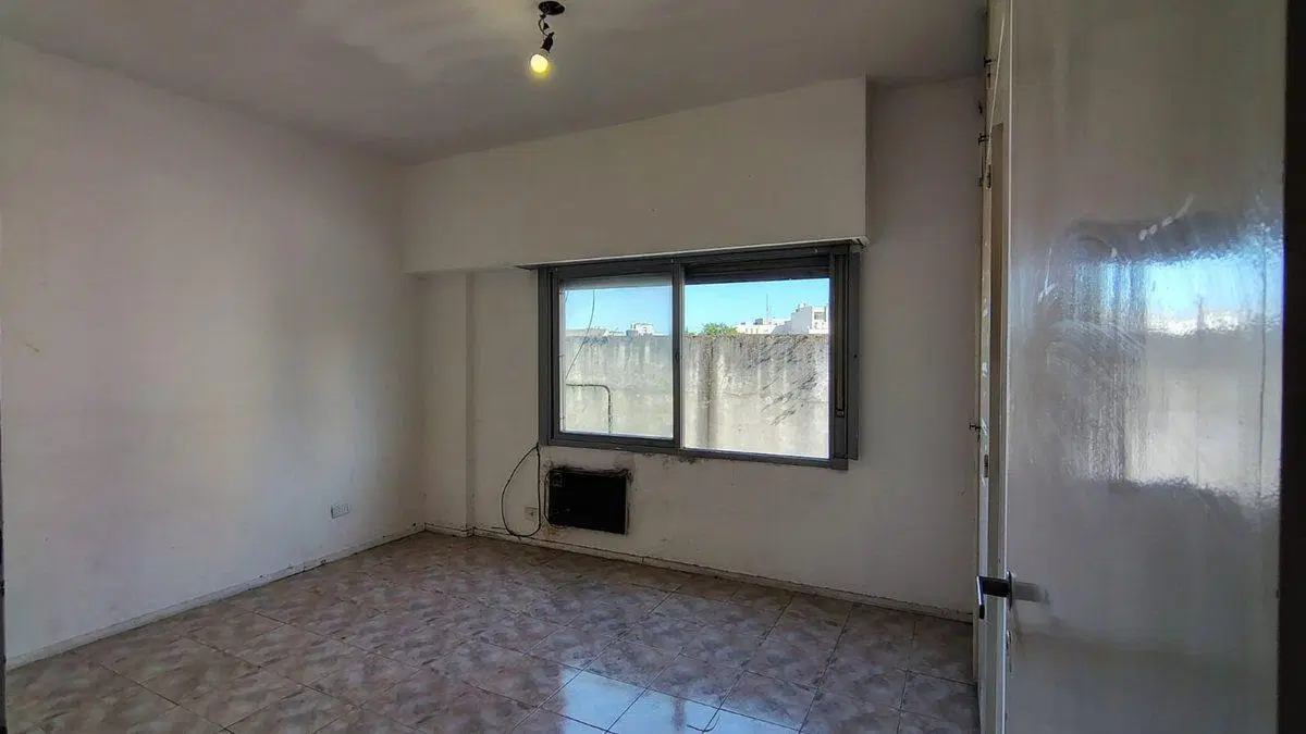 DEPARTAMENTO 1 Y 1/2 AMB VENTA HAEDO CON COCHERA 5