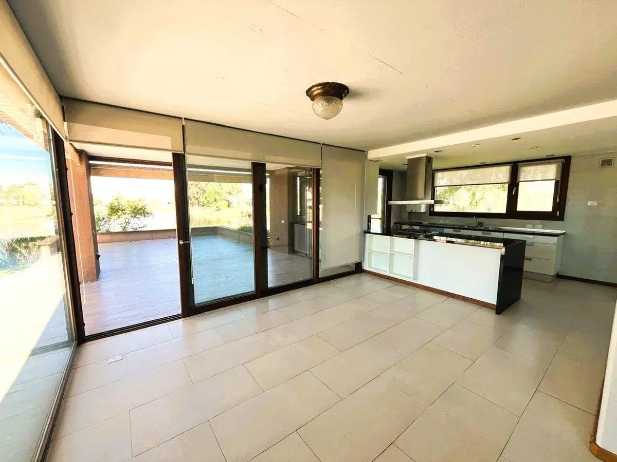 Venta CASA a la laguna en El Cazal | Escobar 4