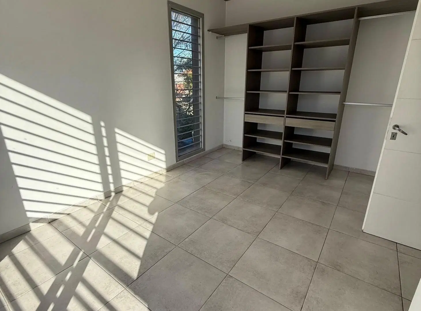 VENTA DEPARTAMENTO DOS AMBIENTES CASTELAR 8