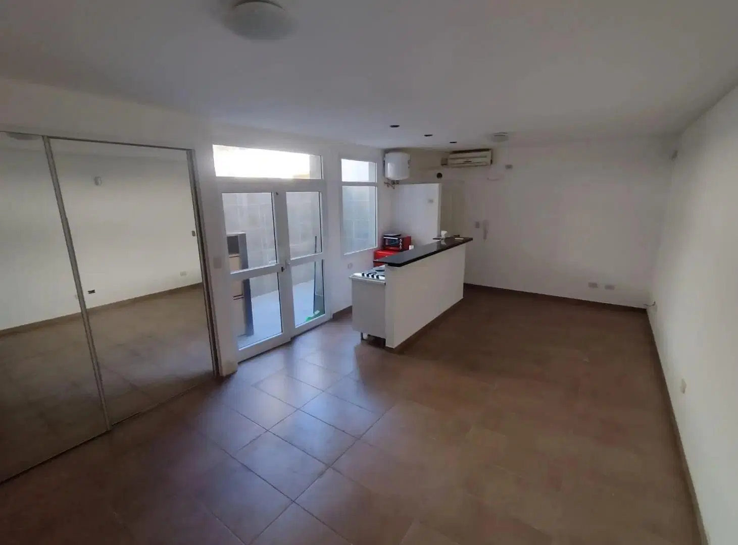 ALQUILER DEPARTAMENTO MONOAMBIENTE PATIO SAAVEDRA 8