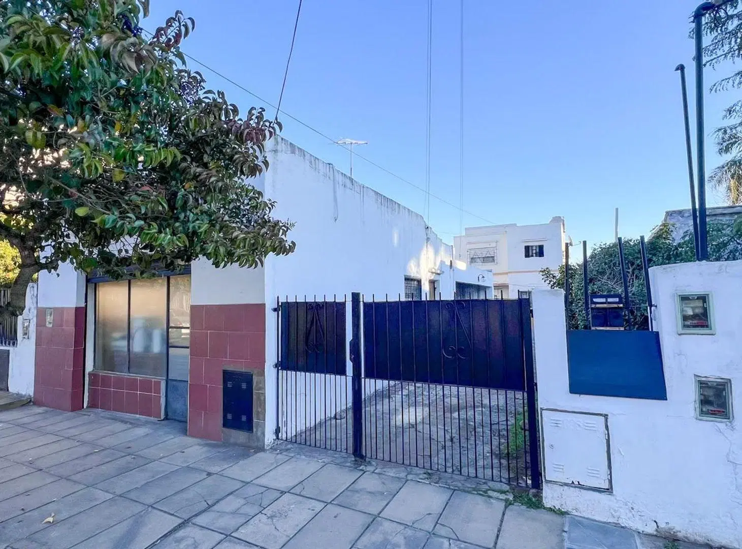 VENTA CASA MULTIFAMILIAR CON LOCAL EN BOULOGNE 4
