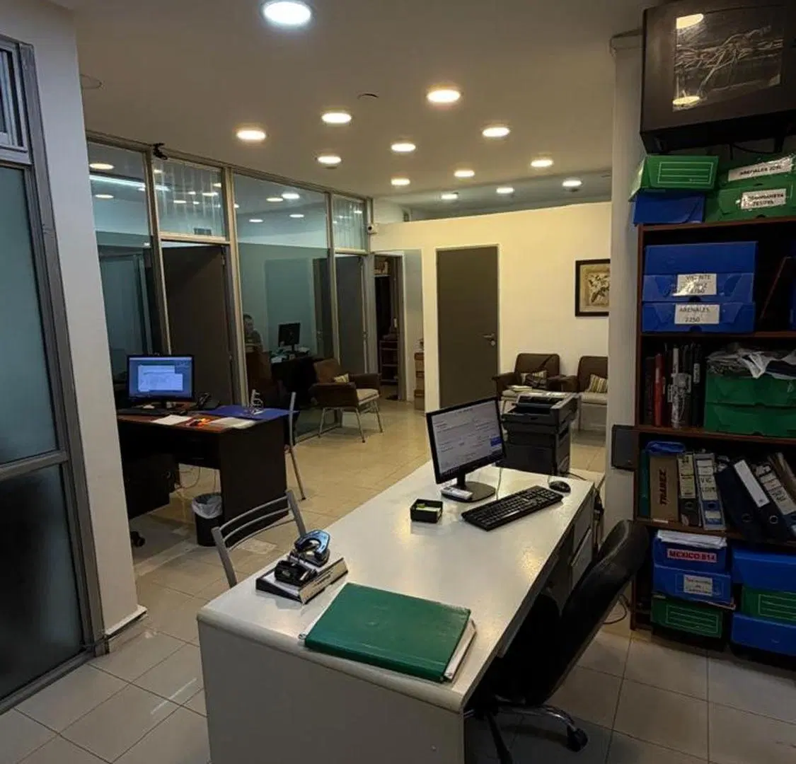 Venta Oficina en Retiro 6