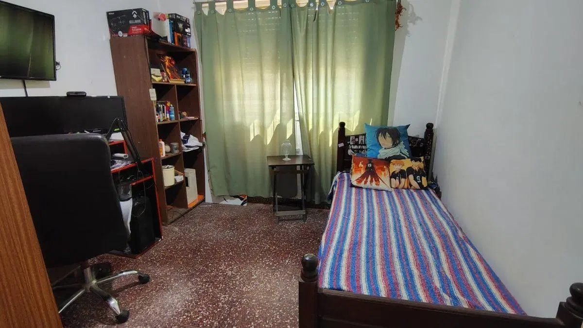 CASA 4 AMBIENTES + 2° ViIVIENDA de 3 AMB. 3