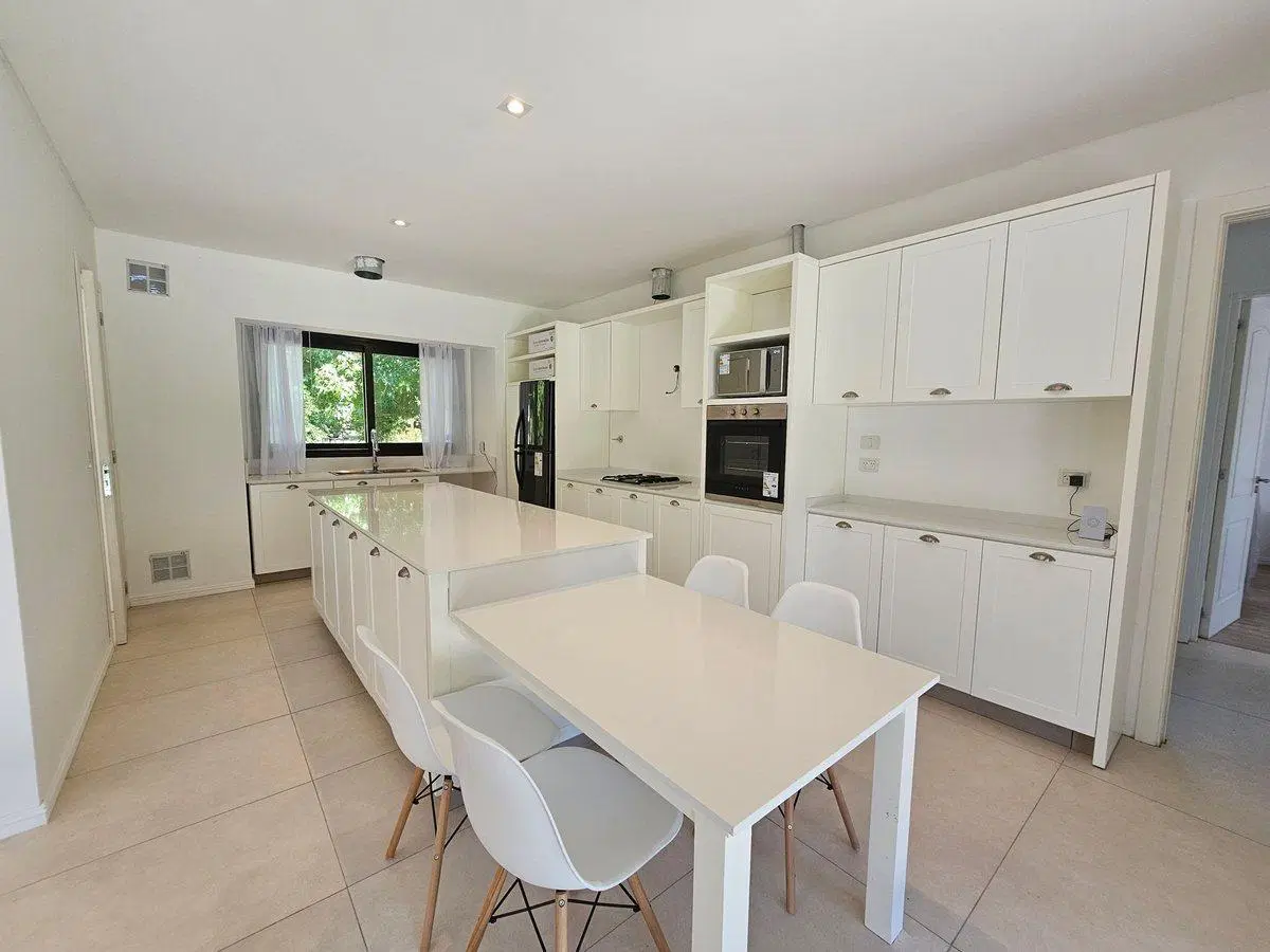 CASA VENTA Exaltación de la Cruz 5 amb A ESTRENAR 8