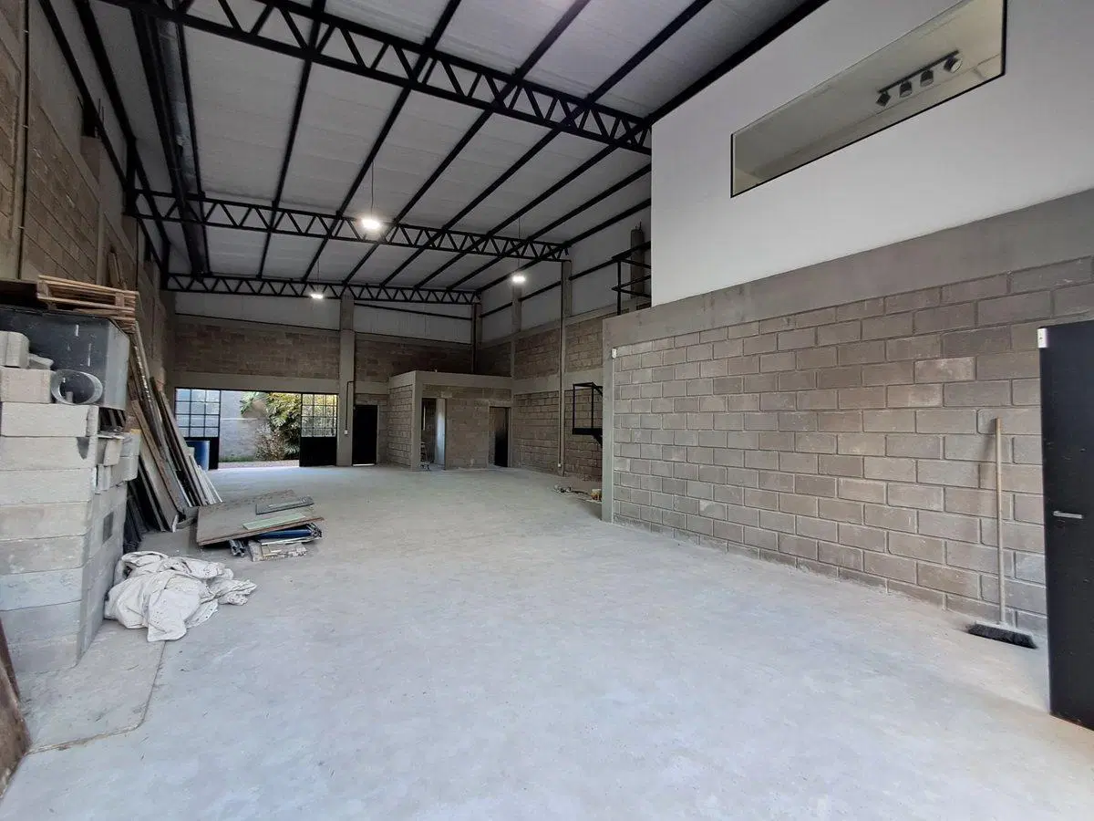 Venta Galpón en Troncos de Talar - Tigre -Estrenar 4
