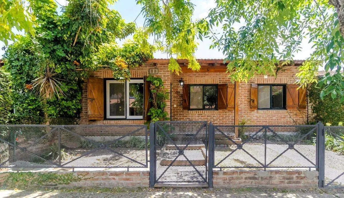 CASA EN VENTA 4 AMB - ALTOS DE PACHECO 4