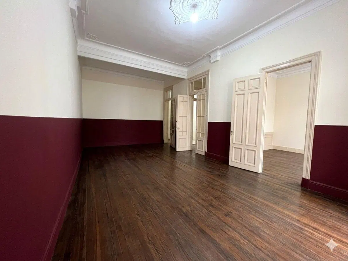 VENTA DEPARTAMENTO 11 AMBIENTES EN BALVANERA 5