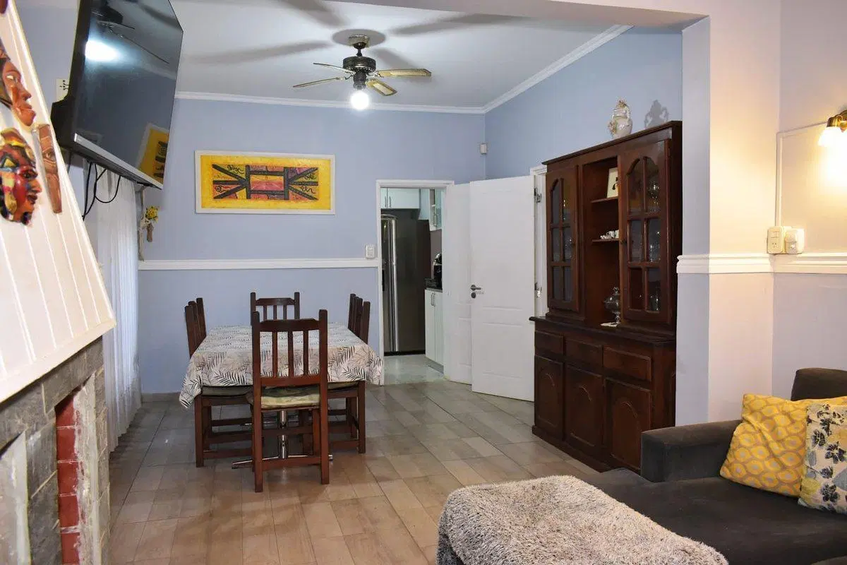 Casa 8 Ambientes en Lote 1751m con Pileta y Paddle 8