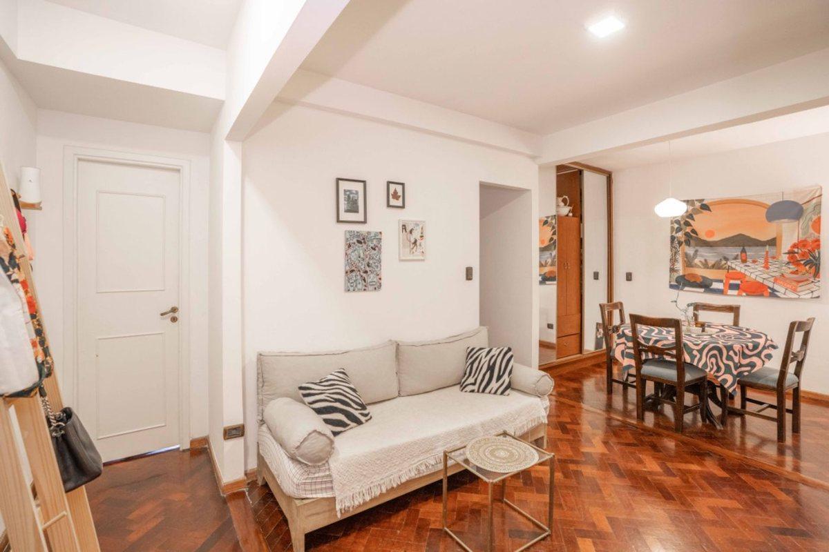 Foto de Dpto 3 ambientes c/patio en venta en San Nicolas, imagen 2