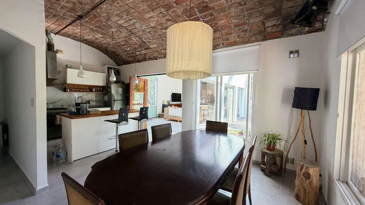 VENTA CASA CON PILETA LOTE 1750 m² EL REMANSO 8