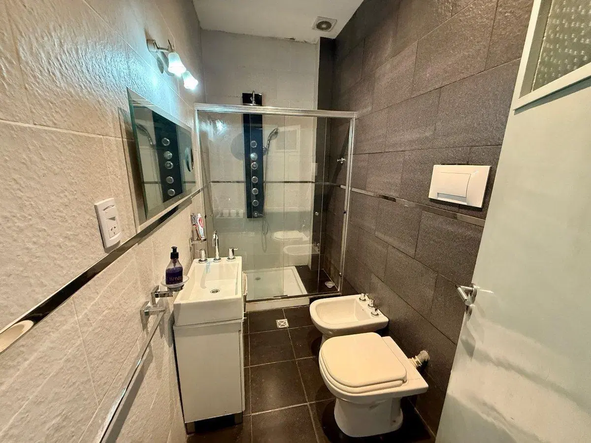 VENTA PH 5 ambientes TERRAZA y BALCÓN Monte Castro 8