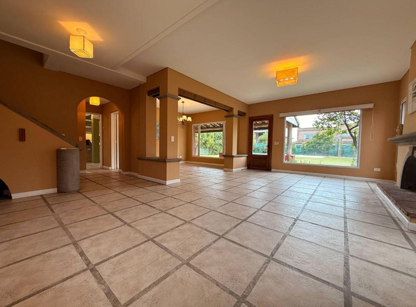 Foto de Casa en Alquiler - Santa Bárbara - Pileta, imagen 2