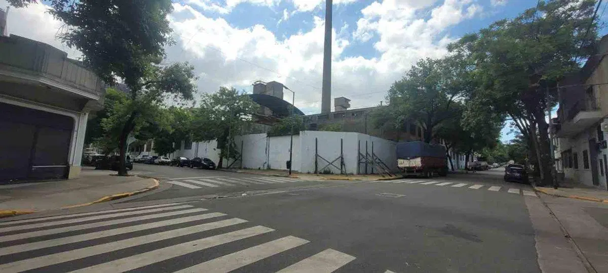 Lote BOEDO p/shopping o uso mixto.  22.000 m² cub 4