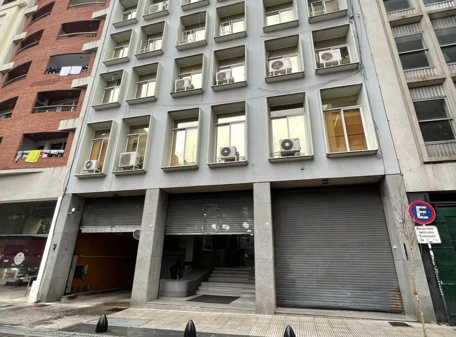Oficina a la Venta en Monserrat 2