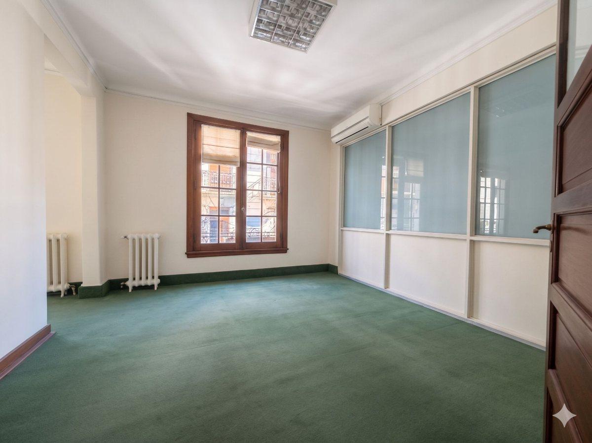 Foto de Piso en venta 7 ambientes - Oportunidad, imagen 2