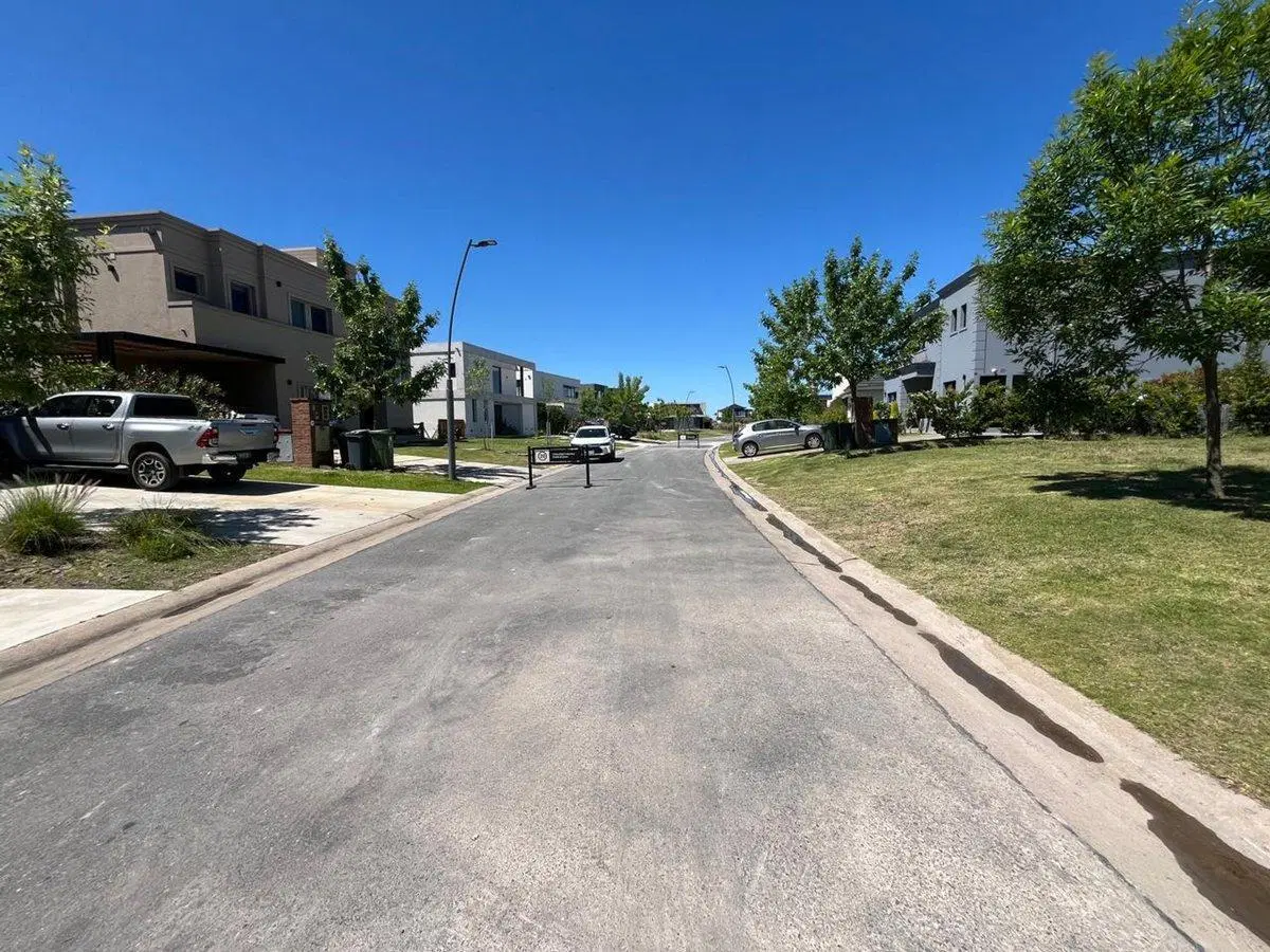 VENTA LOTE CENTRAL CEIBOS PUERTOS DEL LAGO ESCOBAR 8