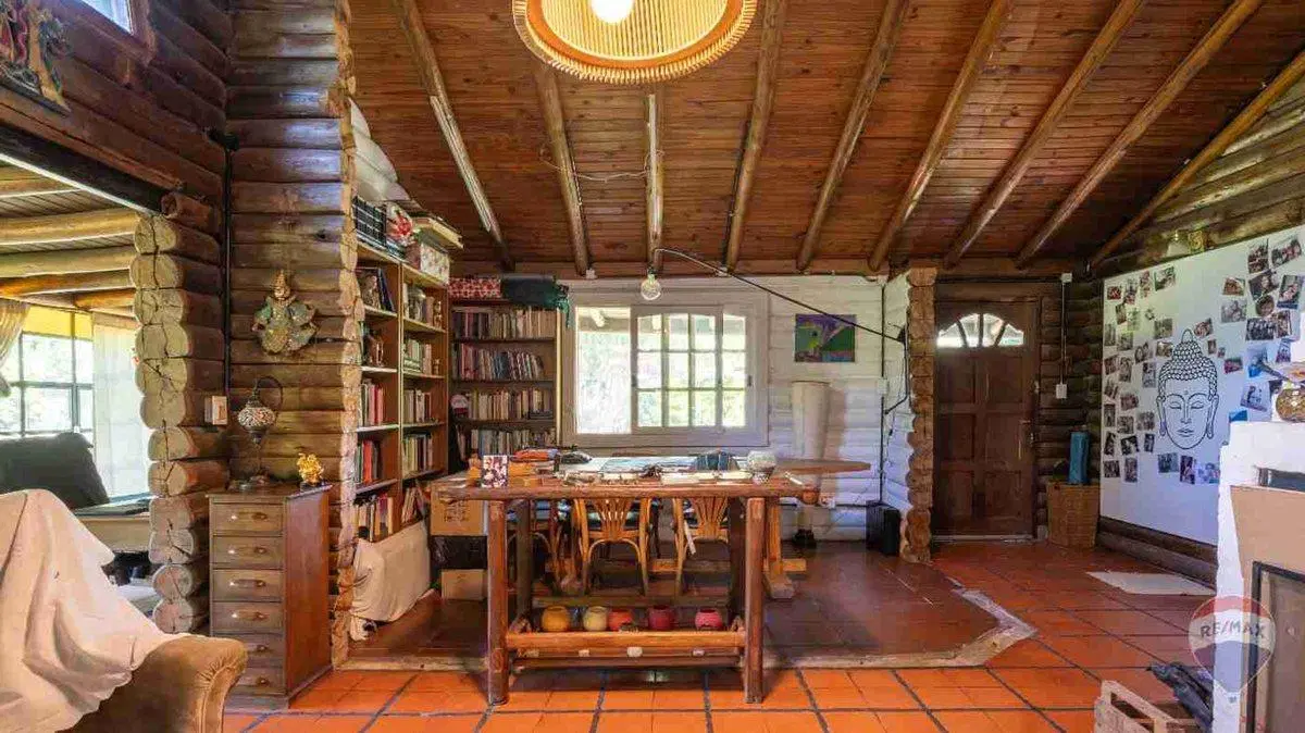 VENTA Casa en La Bota con gran lote 2