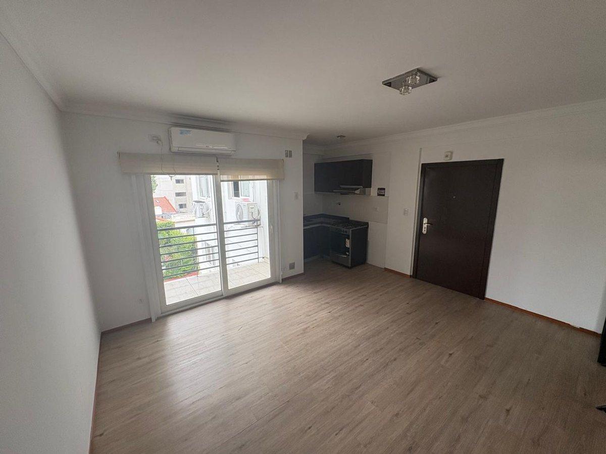 Foto de VENTA DEPARTAMENTO CABALLITO, imagen 3