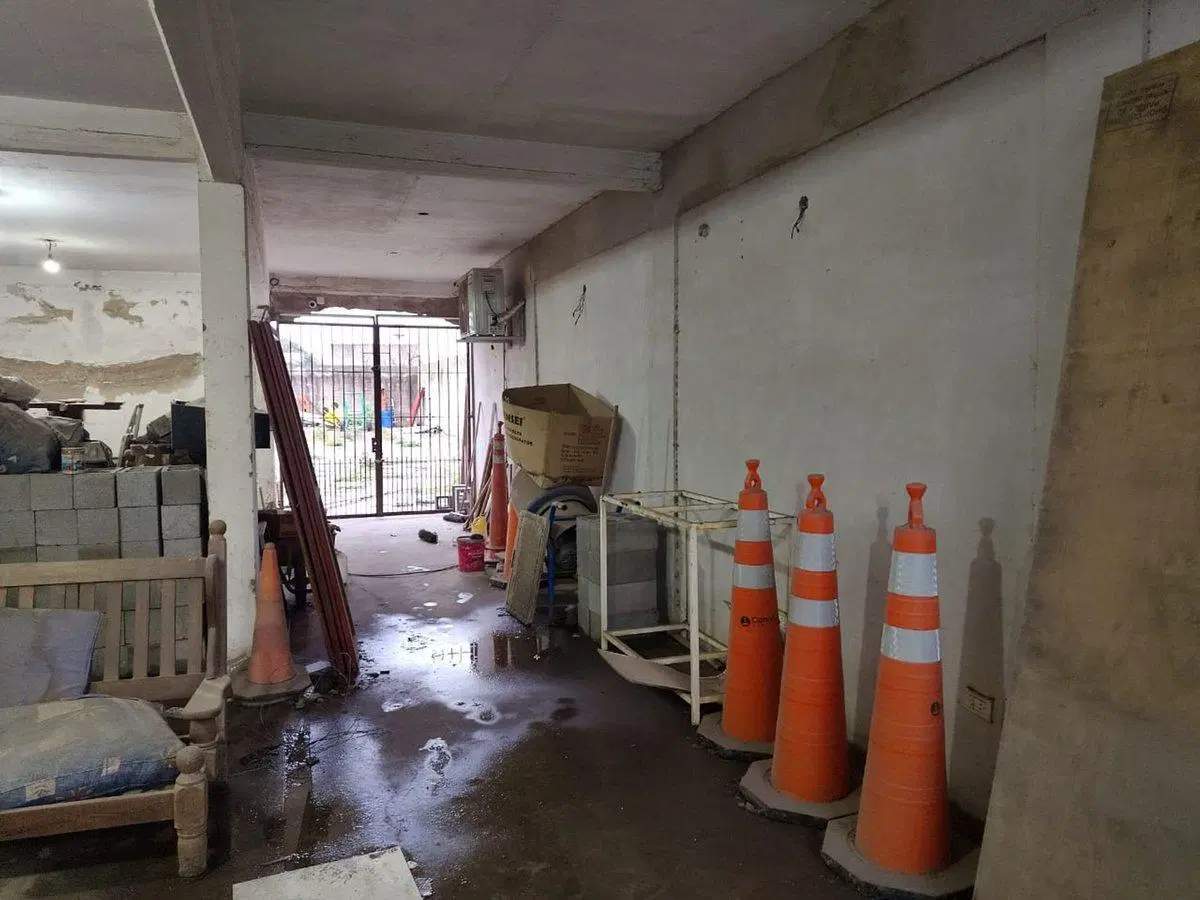 Venta lote con doble local ideal supermercado 1