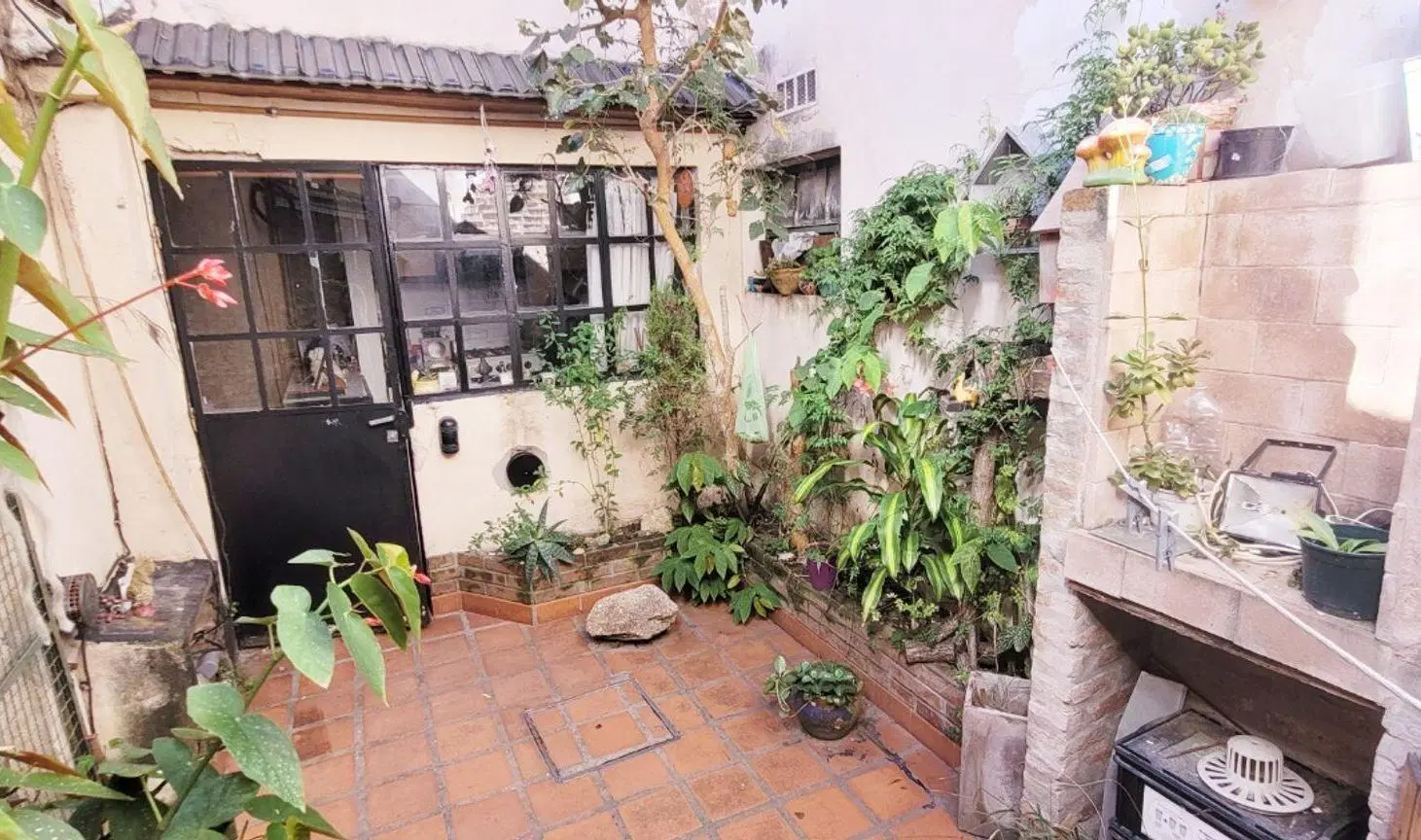 VENTA PH EN PB DE 4 AMB CON PATIO Y PARRILLA 5