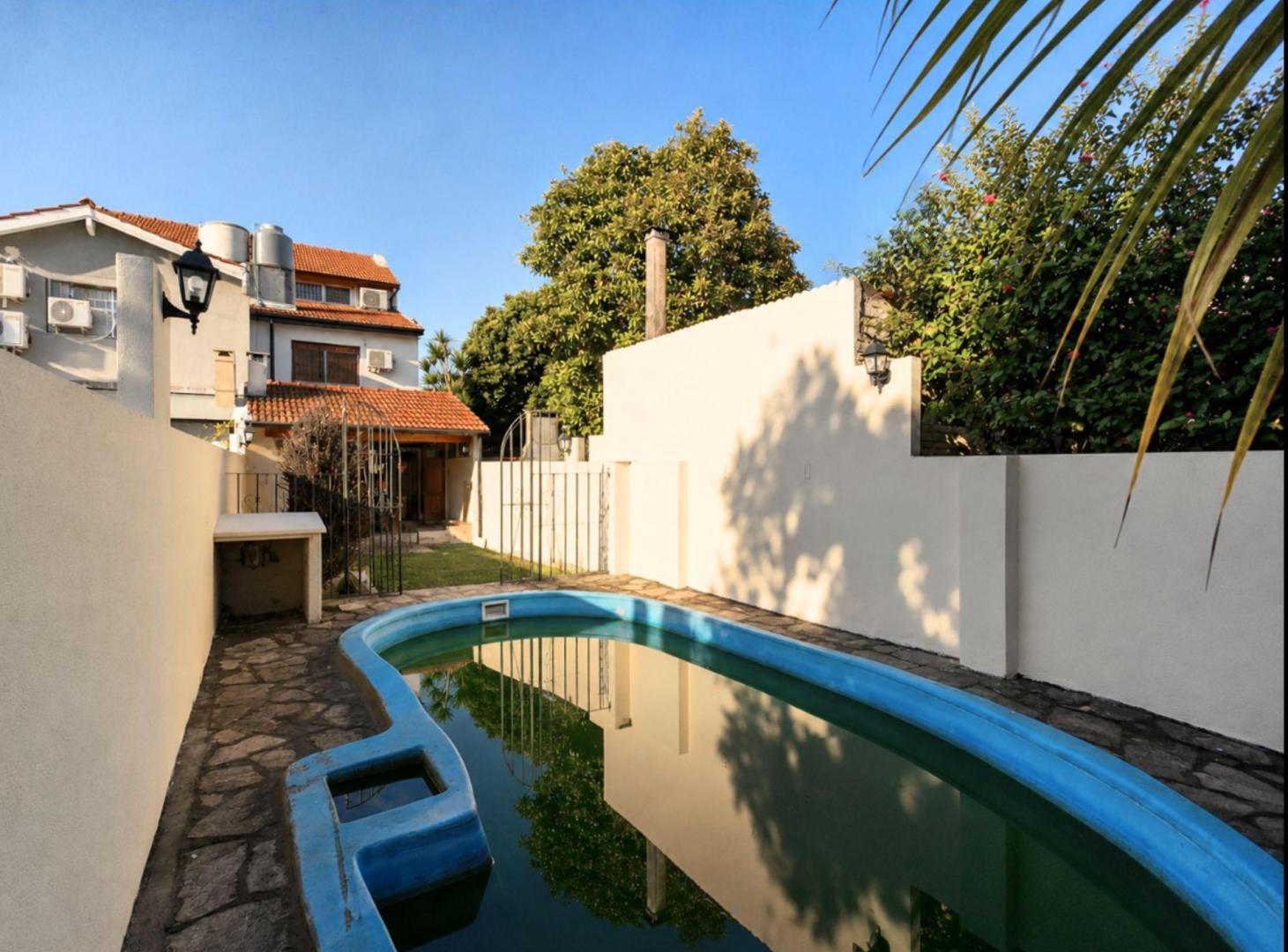 Foto de ALQUILER Excelente DUPLEX con Jardín y Pileta, imagen 1
