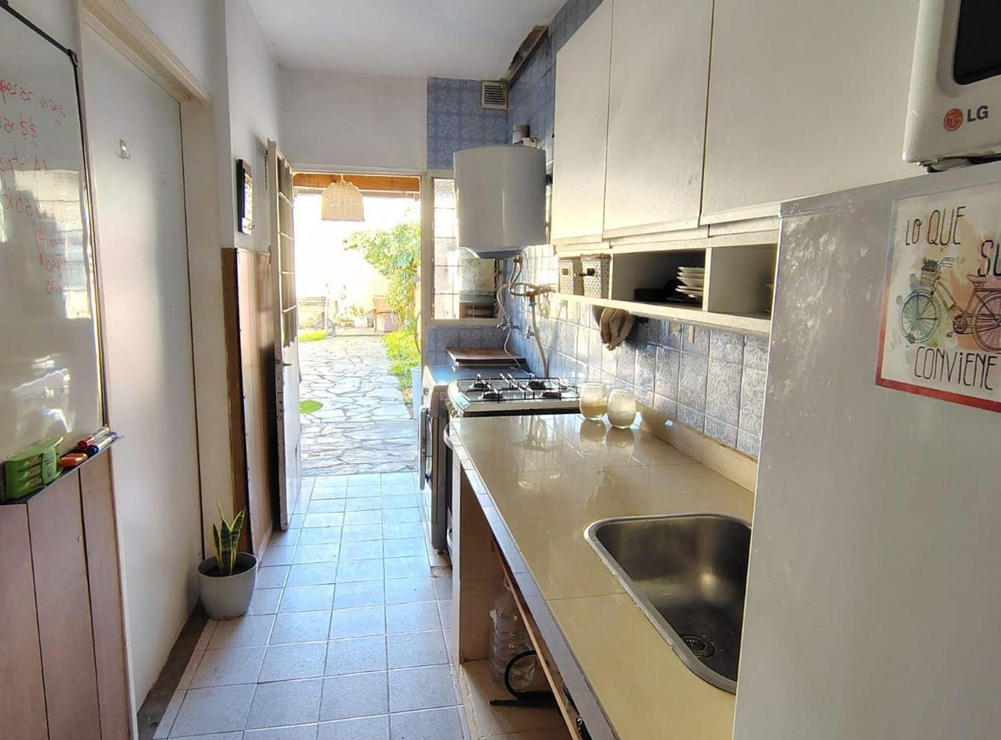 Foto de VENTA PH INDEP 4 AMB JARDÍN Y COCHERA MARTINEZ, imagen 3