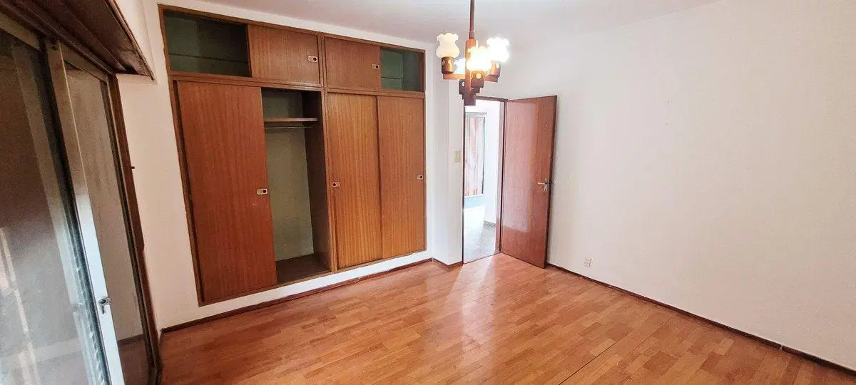 Casa en venta en Munro, lote propio, cochera 5