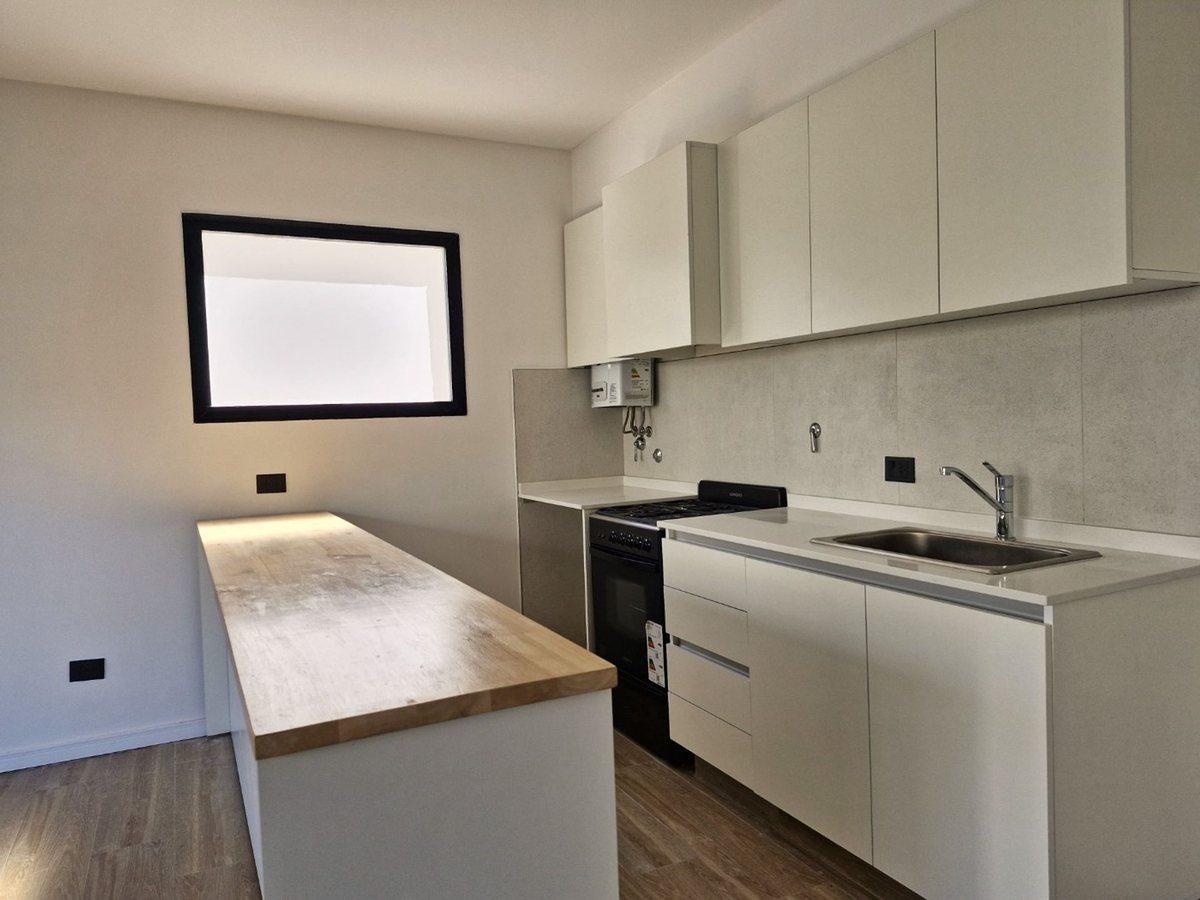 Foto de VENTA DEPARTAMENTO SAAVEDRA 2AMB DIVISIBLE 3AMB, imagen 5