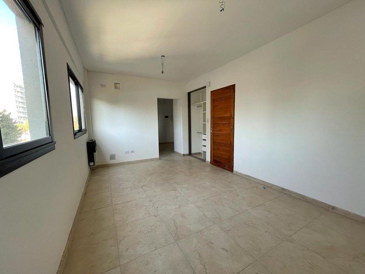 Foto de Departamento en Venta en Santos Lugares, imagen 5