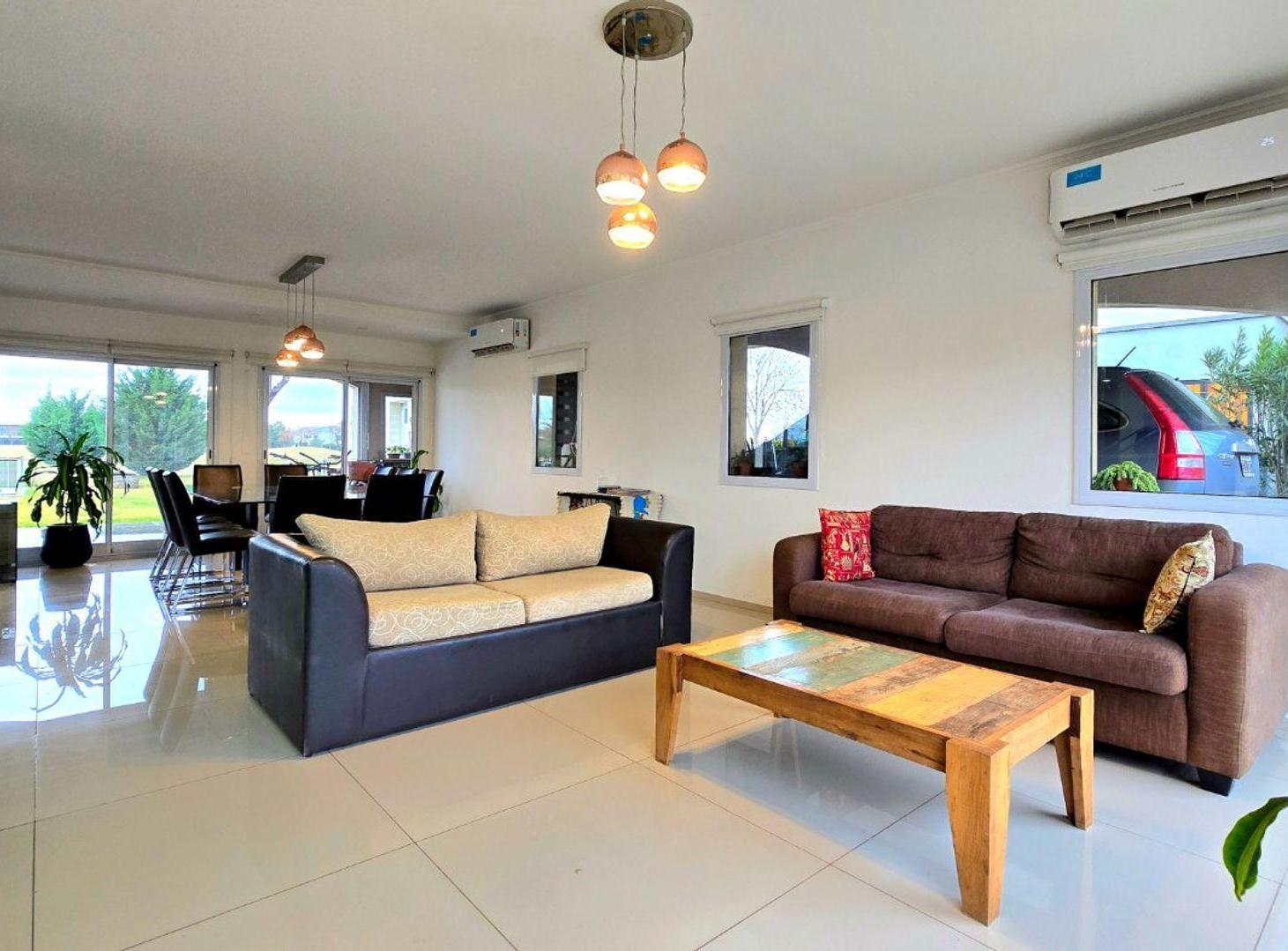 Foto de VENTA CASA 5 AMB HARAS DE SANTA MARIA, ESCOBAR, imagen 3
