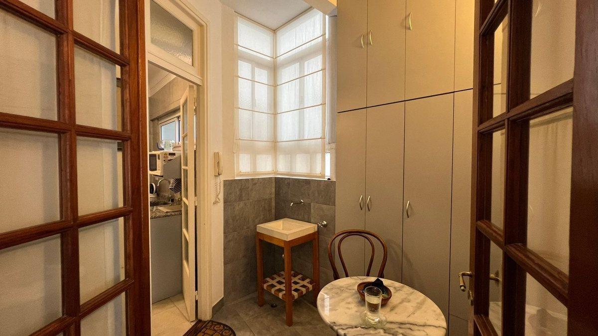Foto de Venta departamento 3 amb c/balcon, frente Palermo, imagen 2