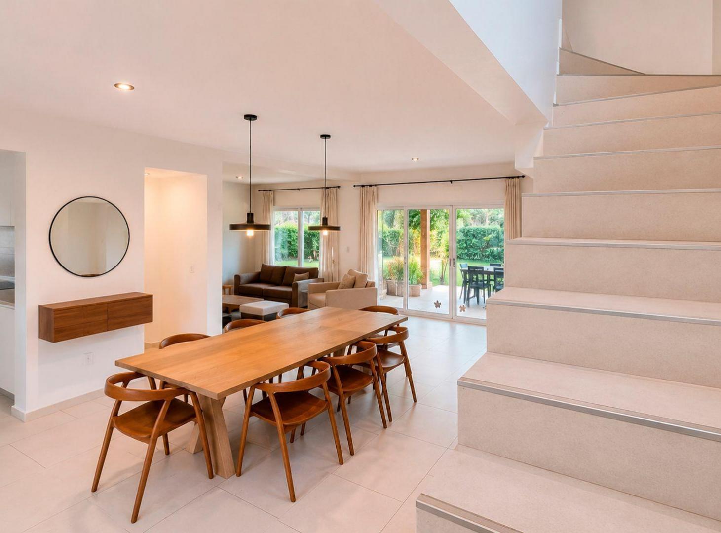 Foto de Venta Casa 5 amb jardin cochera B. Cerrado Pilar, imagen 2