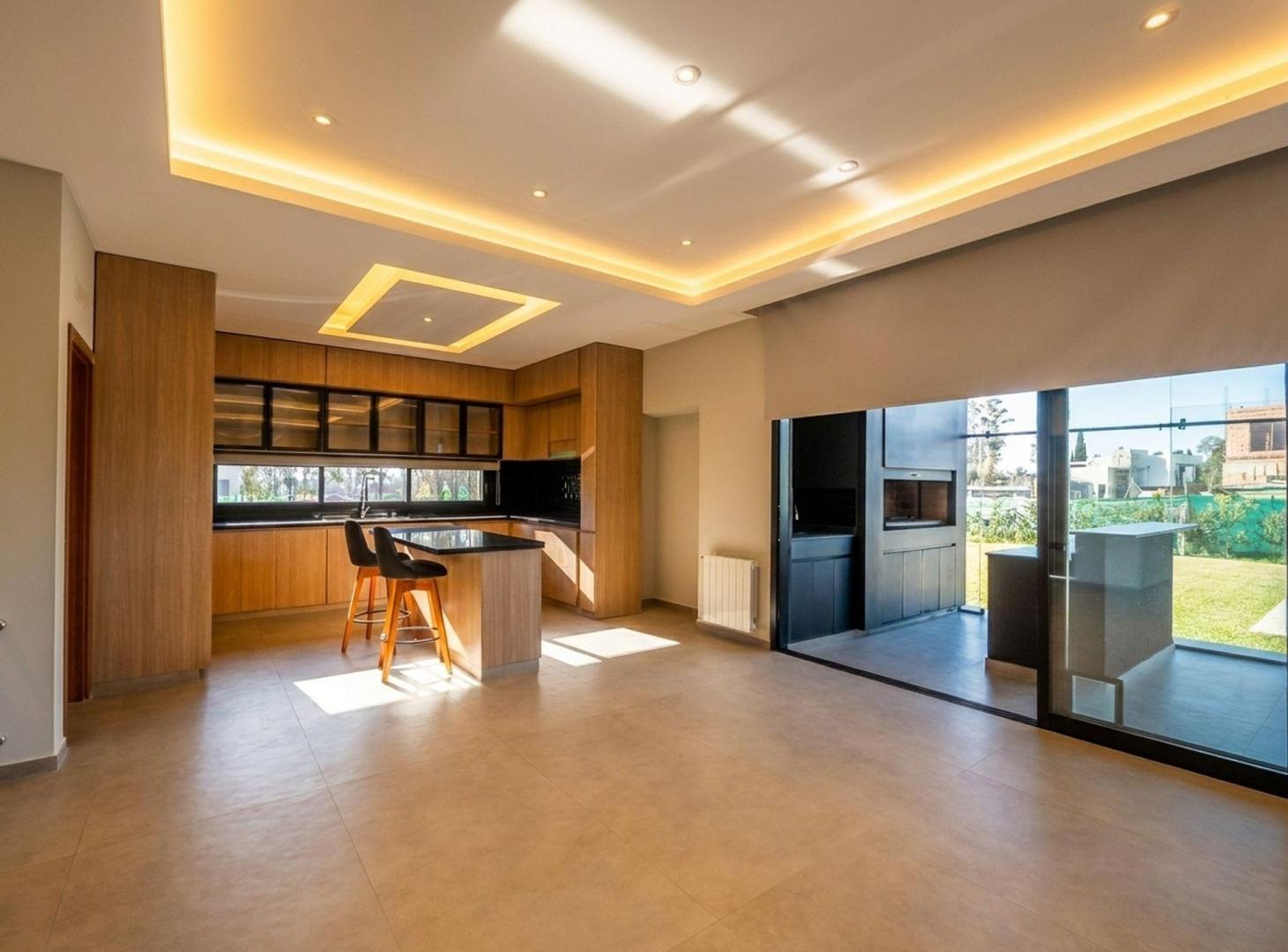 Foto de Venta Casa 4 amb. Bo. Santa Sofia, Pilar c/Pileta, imagen 5