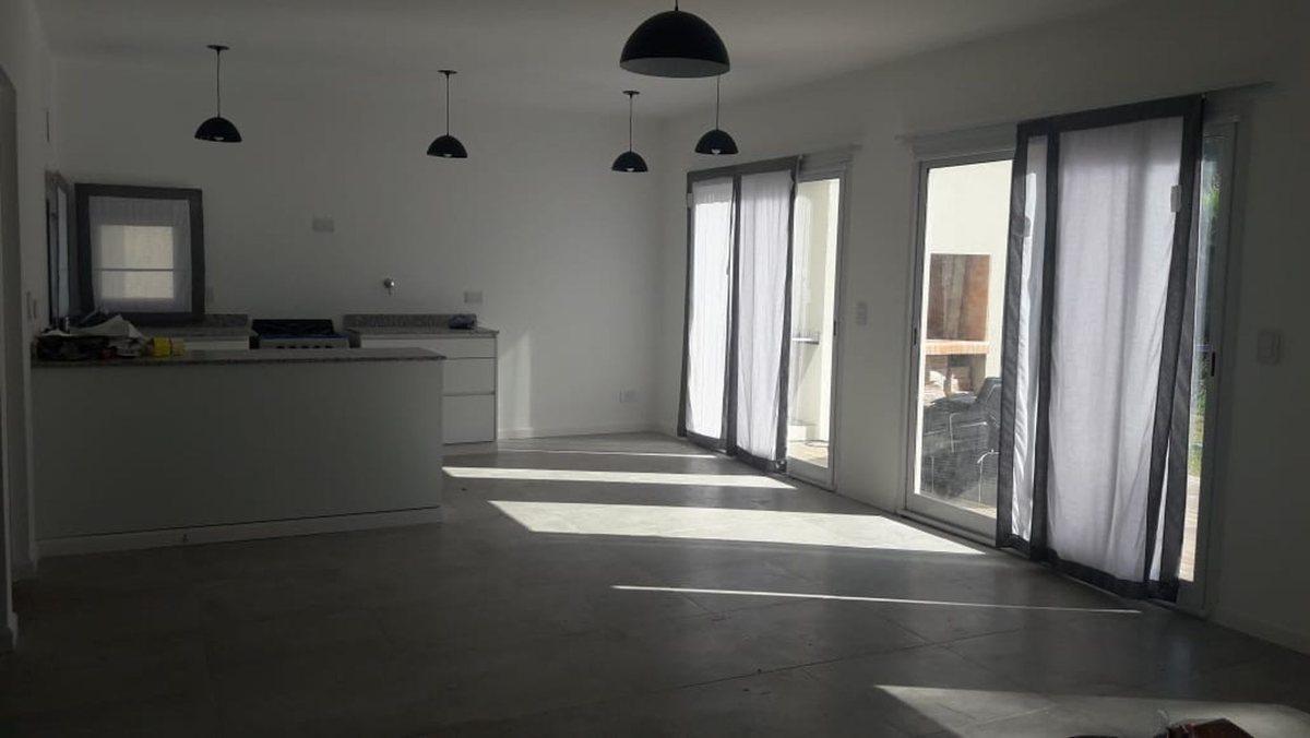 Foto de Casa Venta 4 ambientes LA ANGELICA Pilar PERMUTA, imagen 2