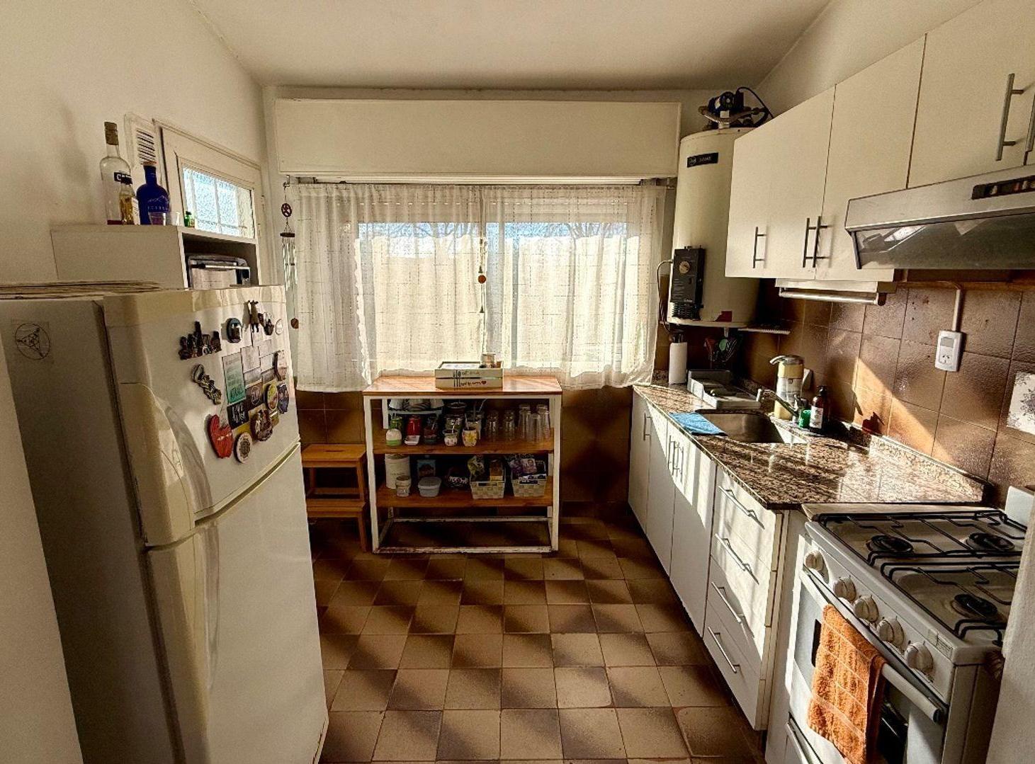 Foto de Local + ph en planta alta 3 ambientes San Isidro, imagen 1