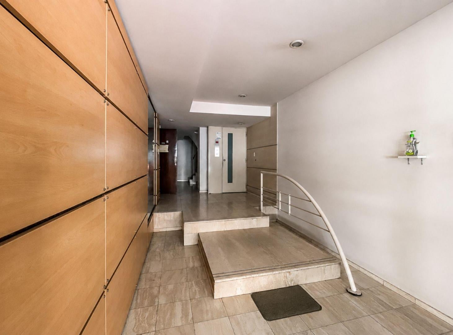 Foto de VENTA DEPARTAMENTO 3 AMB CON 2 PATIOS Y COCH, imagen 1